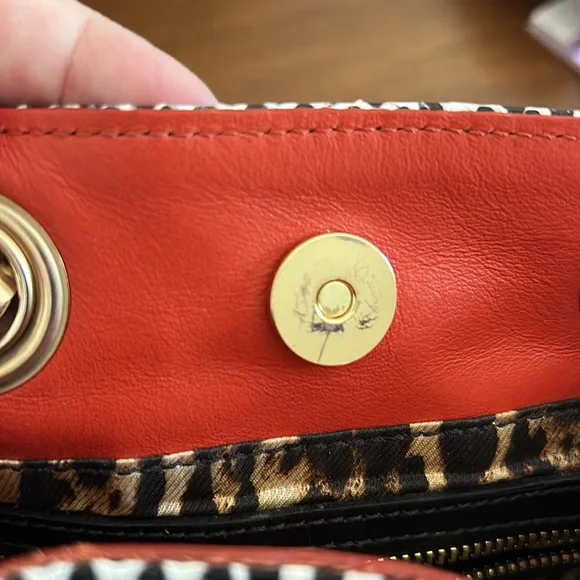 🎈FINAL PRICE🎈JUST CAVALLI Black & White Spotted Leather Bag with Black Fringe - Picture 14 of 14